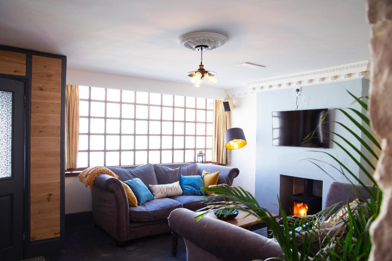 Cosy Open Plan Harbourside Inn With Superking Beds, Wood Burning Stove And Bar Torquay Zewnętrze zdjęcie